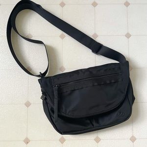 Lululemon Fanny / shoulder pack bag